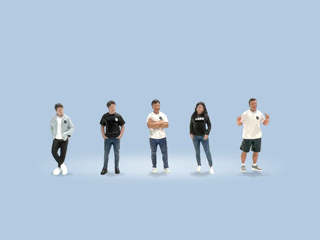 American Diorama 1:64 Liberty Walk Team set of 5 Figs - Image 3