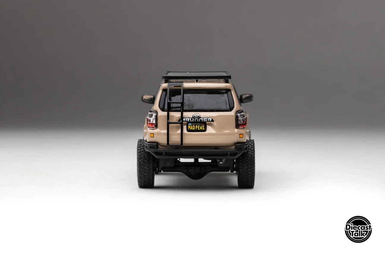 DiecastTalk Exclusive GCD Toyota 4Runner Pre-Runner (Madpews)with dog and Accessories Quicksand colour - Image 10