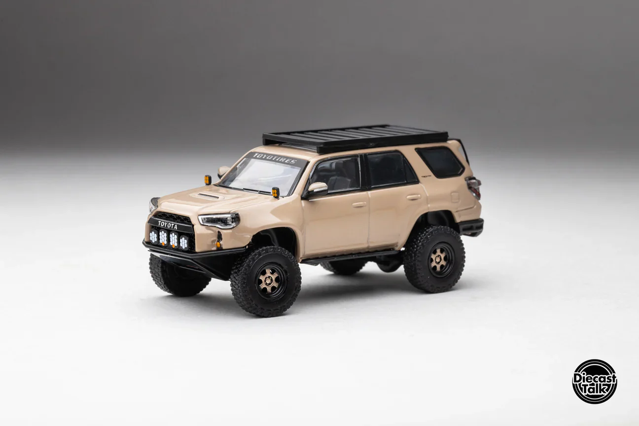 DiecastTalk Exclusive GCD Toyota 4Runner Pre-Runner (Madpews)with dog and Accessories Quicksand colour - Image 5