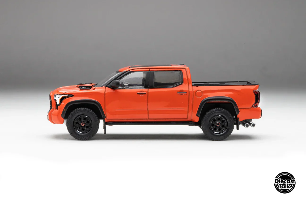 DiecastTalk Exclusive GCD Toyota Tundra TRD PRO Solar Octane with accessories - Image 5