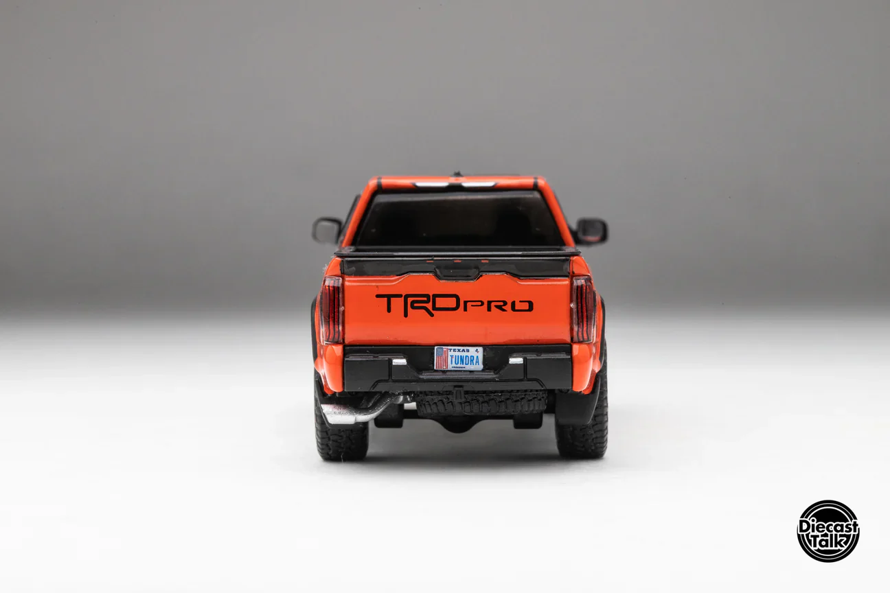 DiecastTalk Exclusive GCD Toyota Tundra TRD PRO Solar Octane with accessories - Image 7