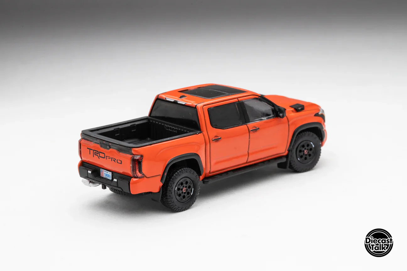 DiecastTalk Exclusive GCD Toyota Tundra TRD PRO Solar Octane with accessories - Image 9
