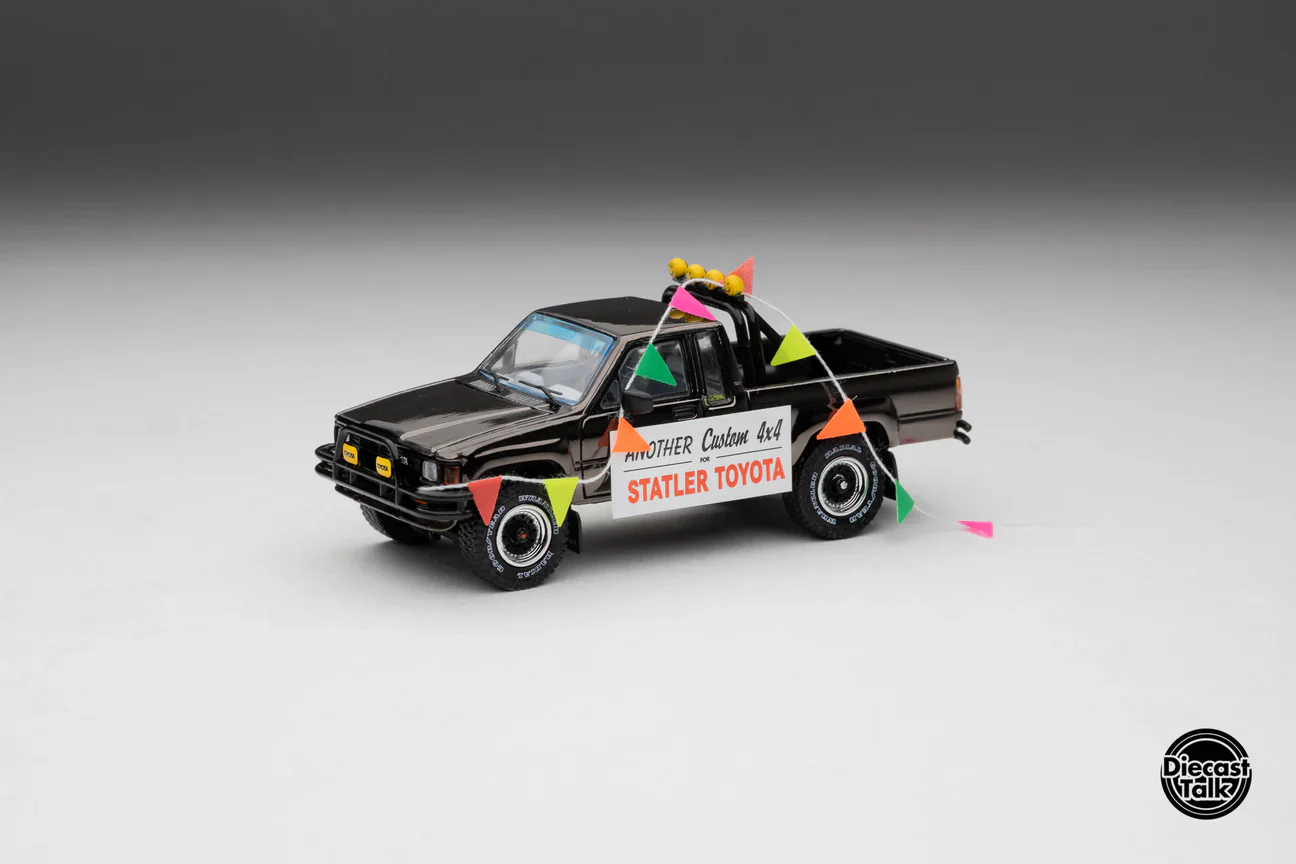 DiecastTalk MDX Exclusive GCD 1985 Toyota Hilux SR5 4X4 Black Chrome - Image 5