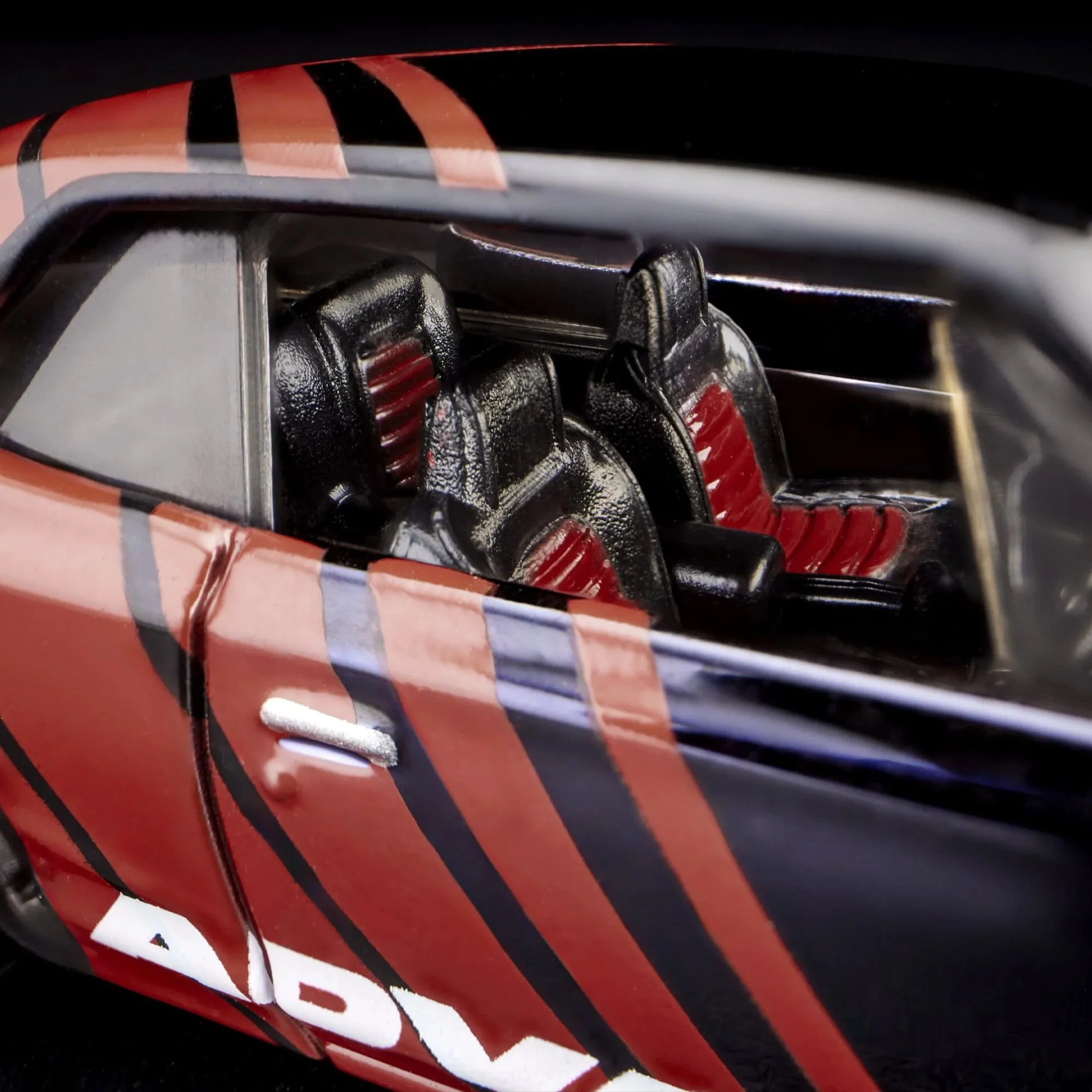Hot Wheels 2024 RLC 1972 Skyline H/T 2000GT-R Advan - Image 8