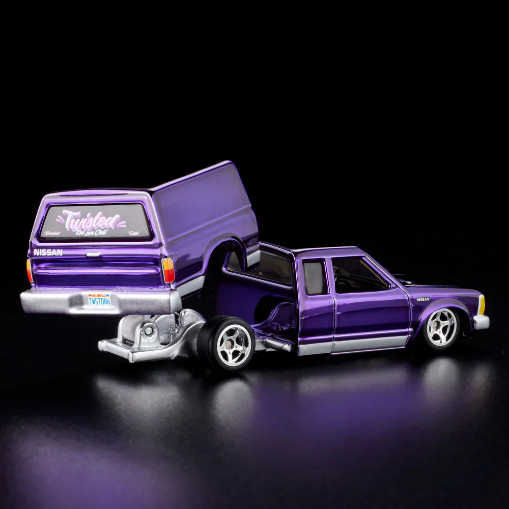 Hot Wheels 2024 RLC 1986 Nissan 720 King Cab - Image 2