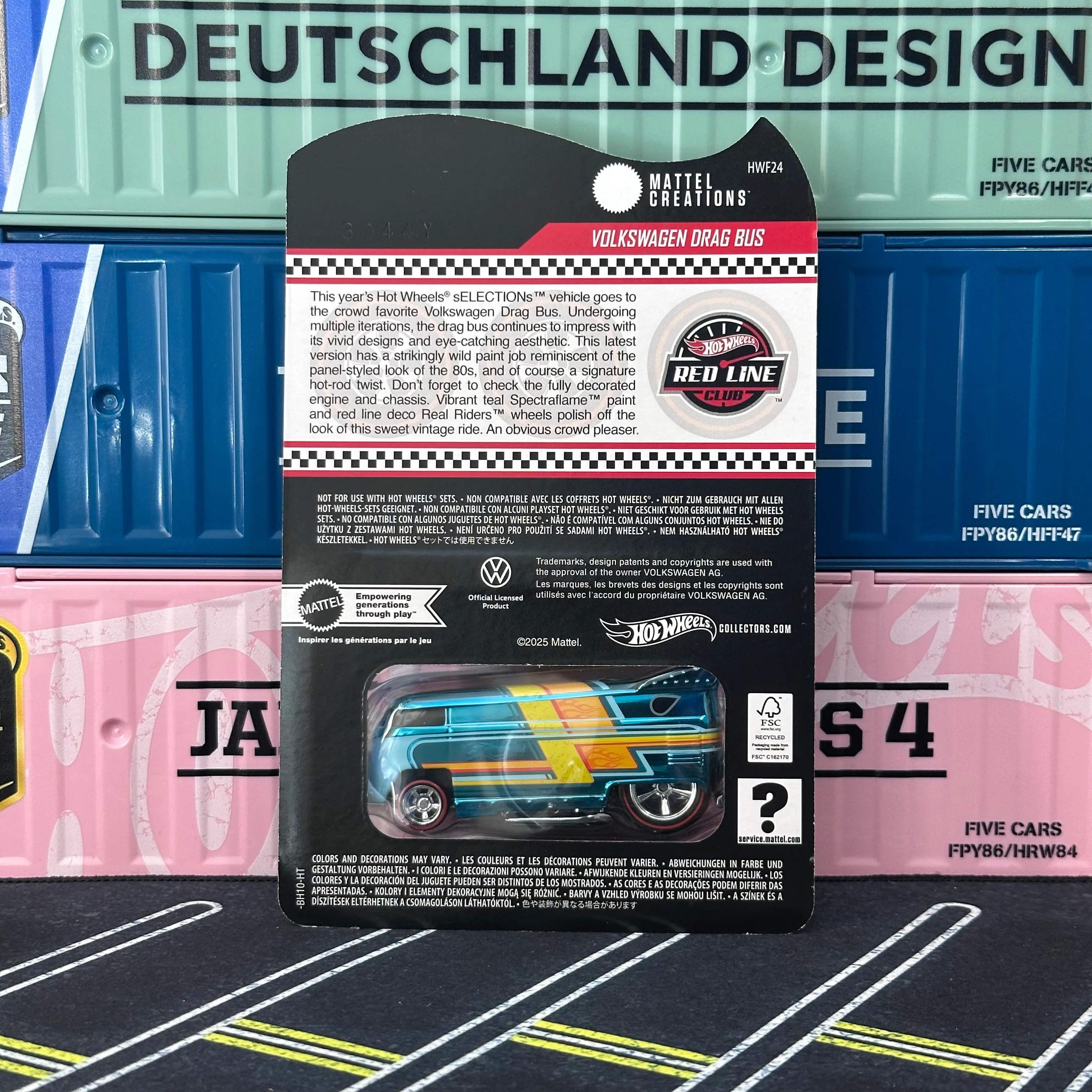 Hot Wheels 2024 RLC Volkswagen Drag Bus - Image 3