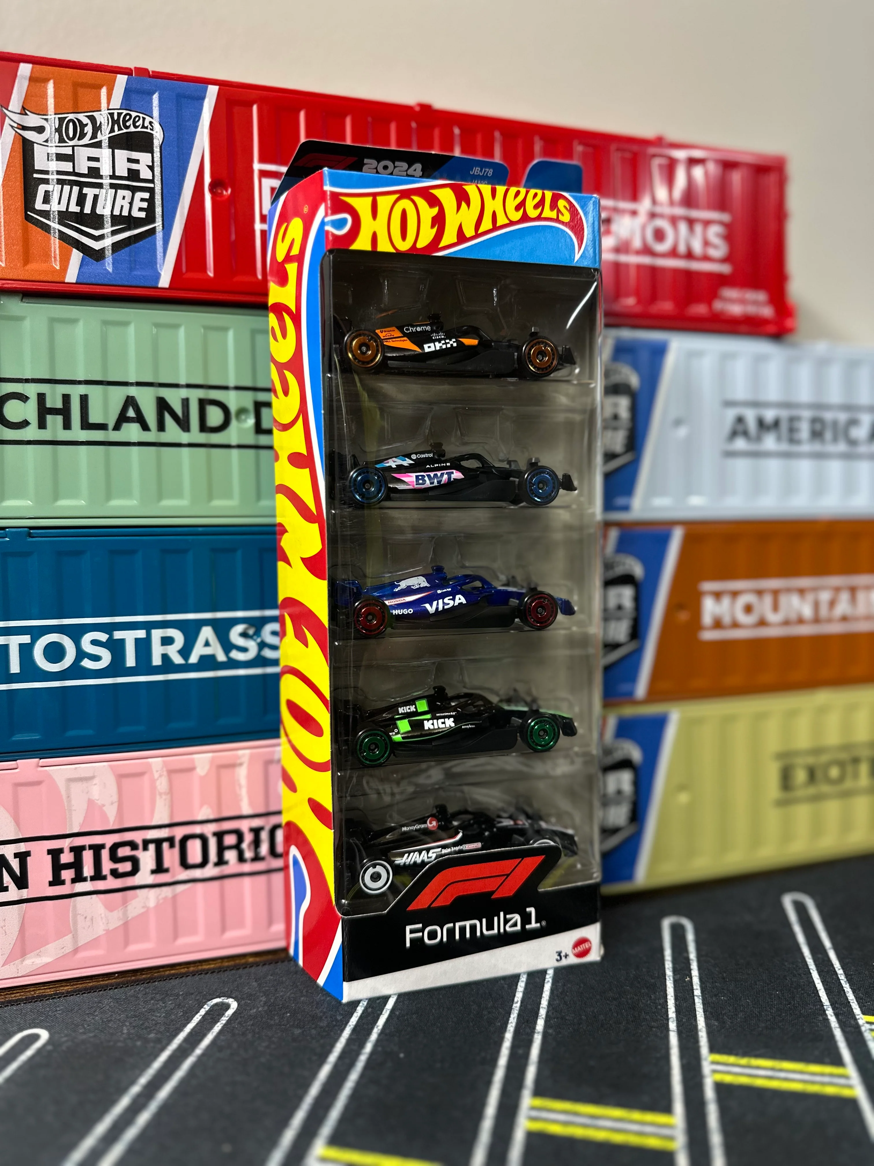 Hot Wheels 2025 F1 Formula 1 5 Car Pack JBJ78 - Image 3