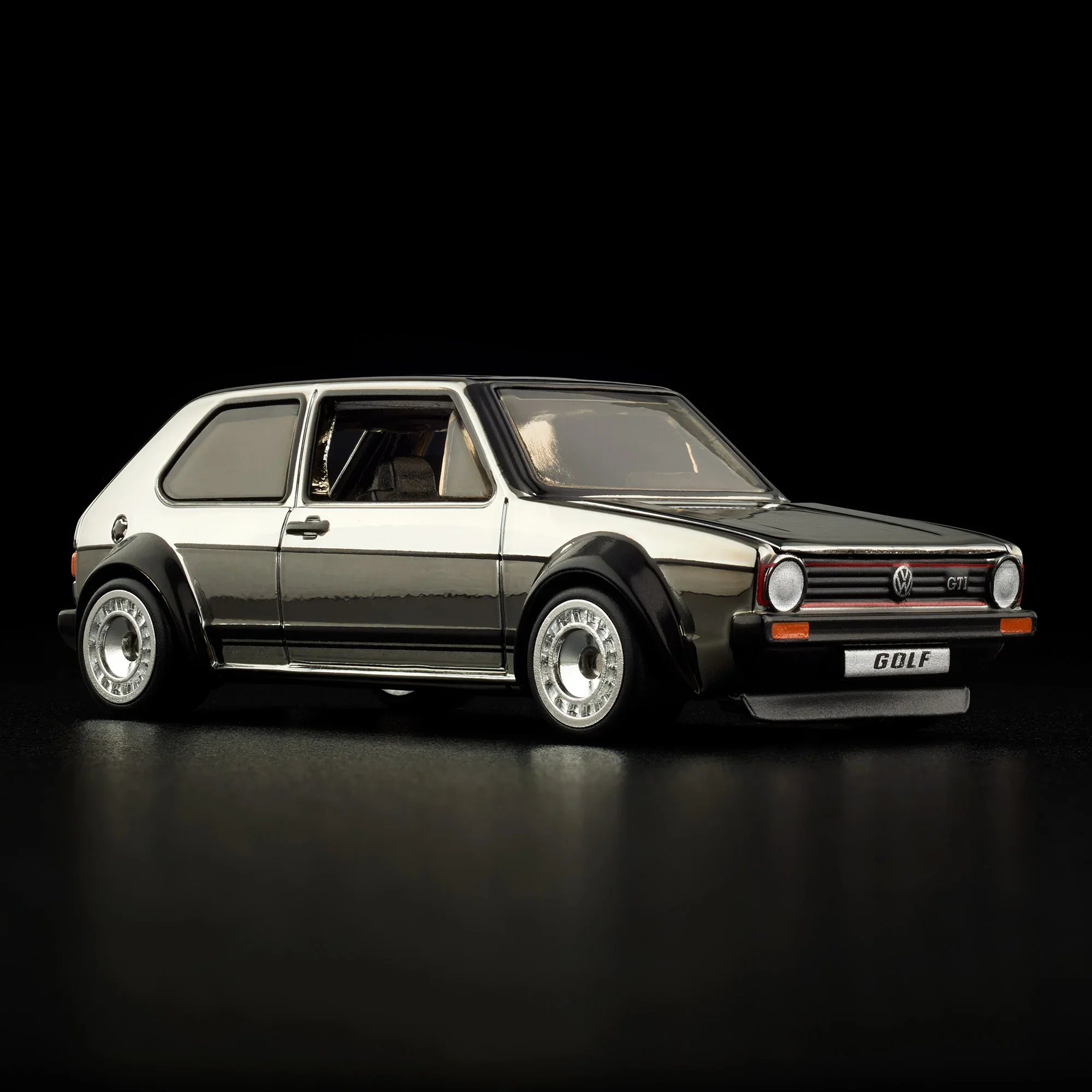 Hot Wheels 2025 RLC 1976 Volkswagen Golf Mk1 GTI - Image 3