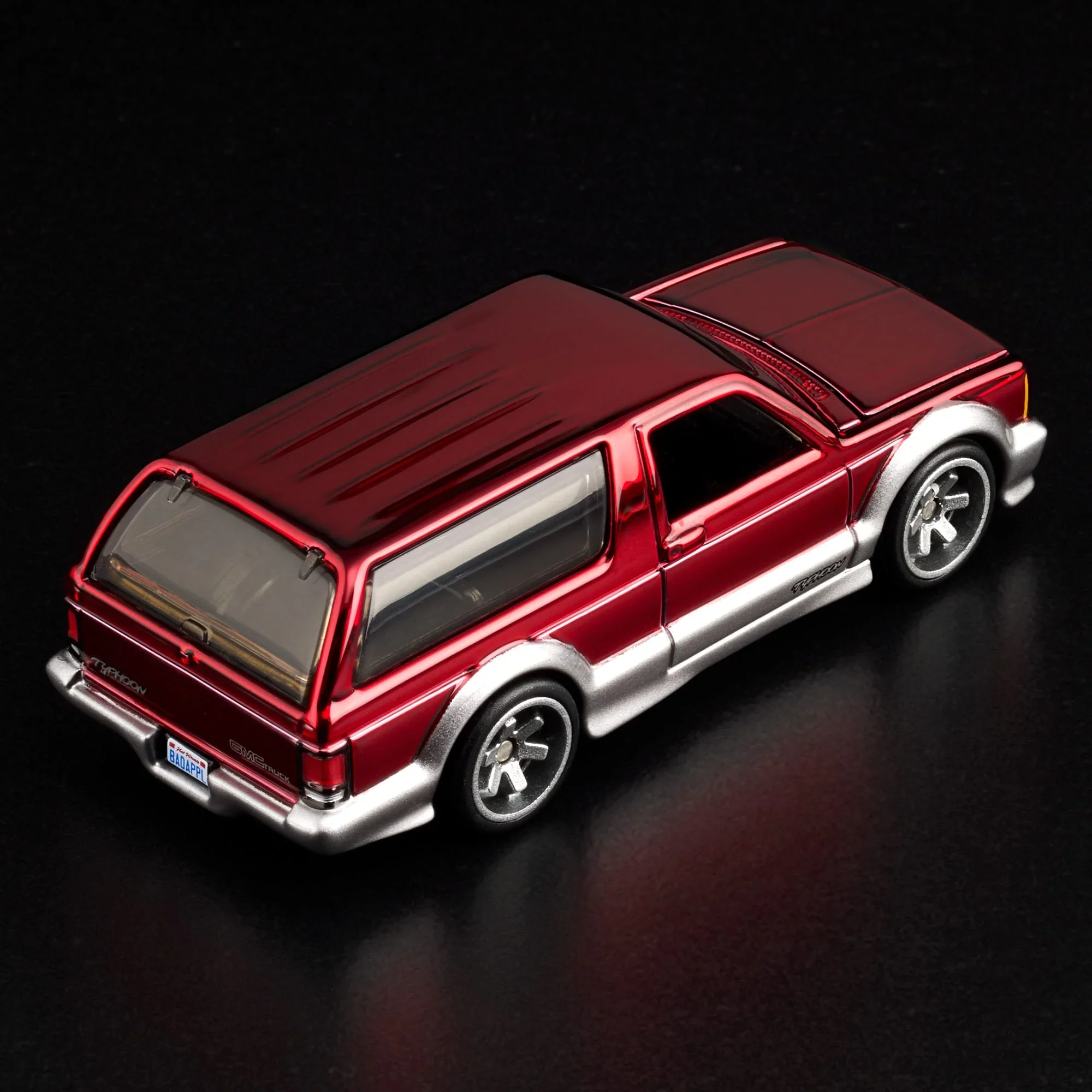 Hot Wheels 2025 RLC 1992 GMC Typhoon - Image 7