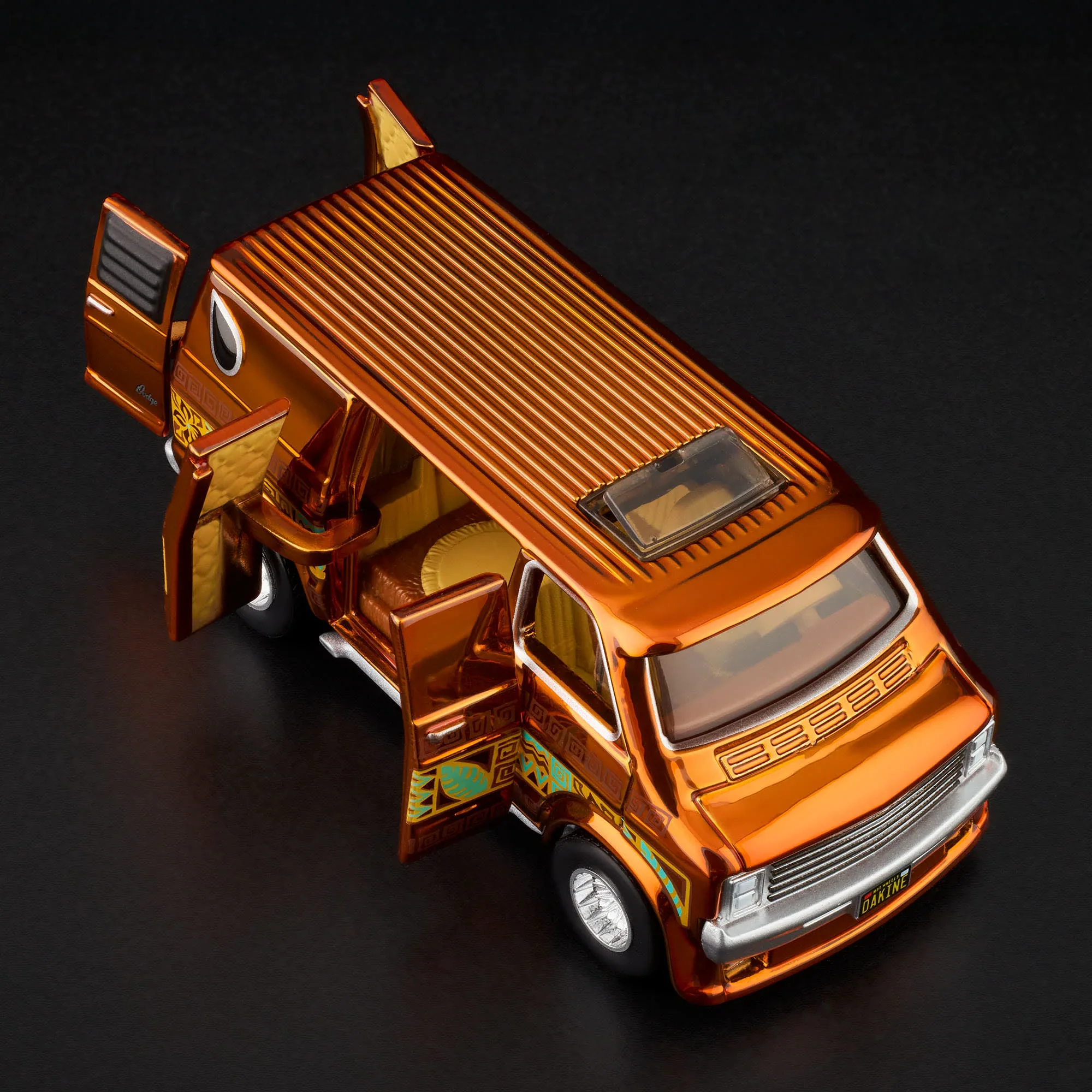 Hot Wheels 2025 RLC ‘70s Dodge Tradesman Van - Image 3