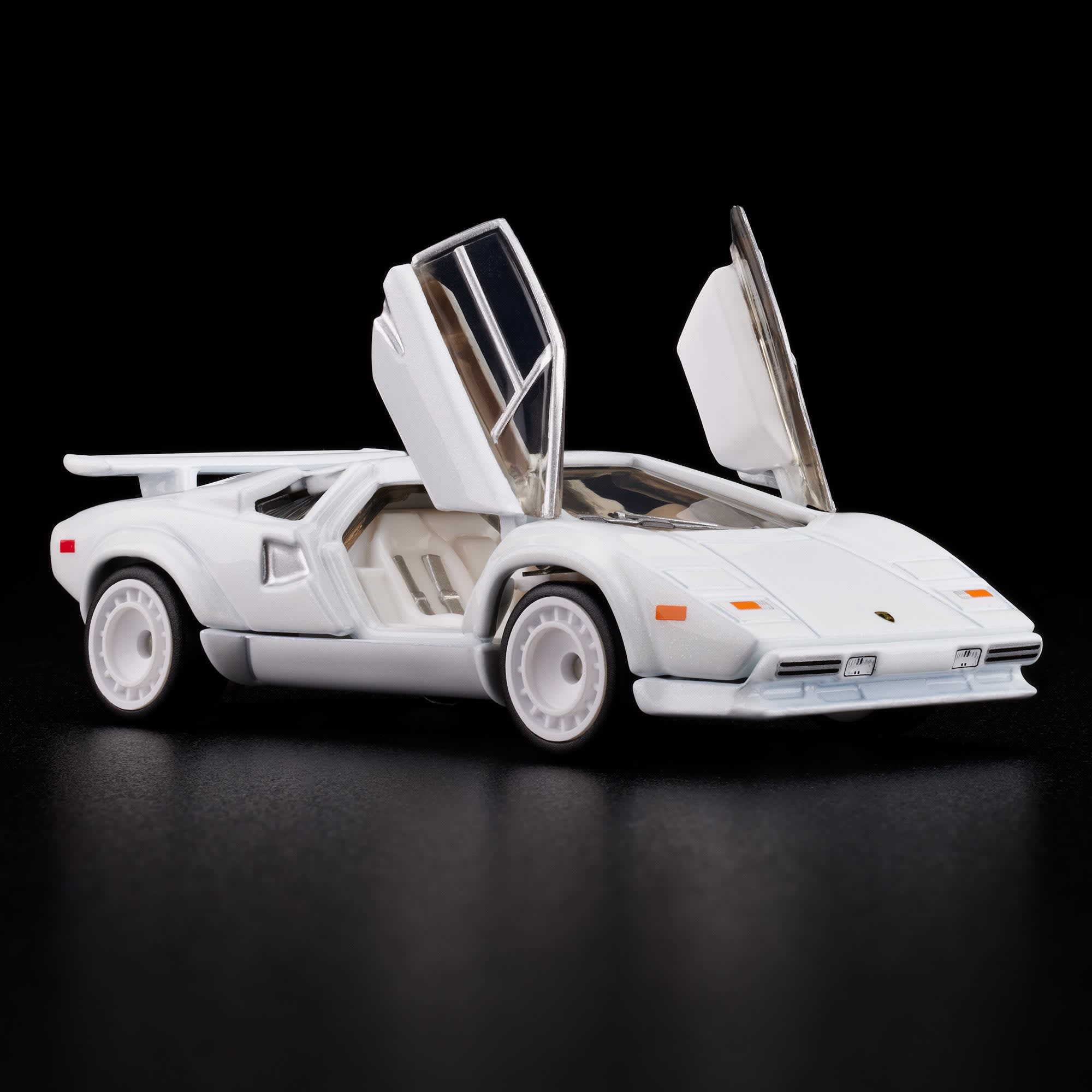 Hot Wheels 2025 RLC Exclusive 1982 Lamborghini Countach LP 500 S - Image 2