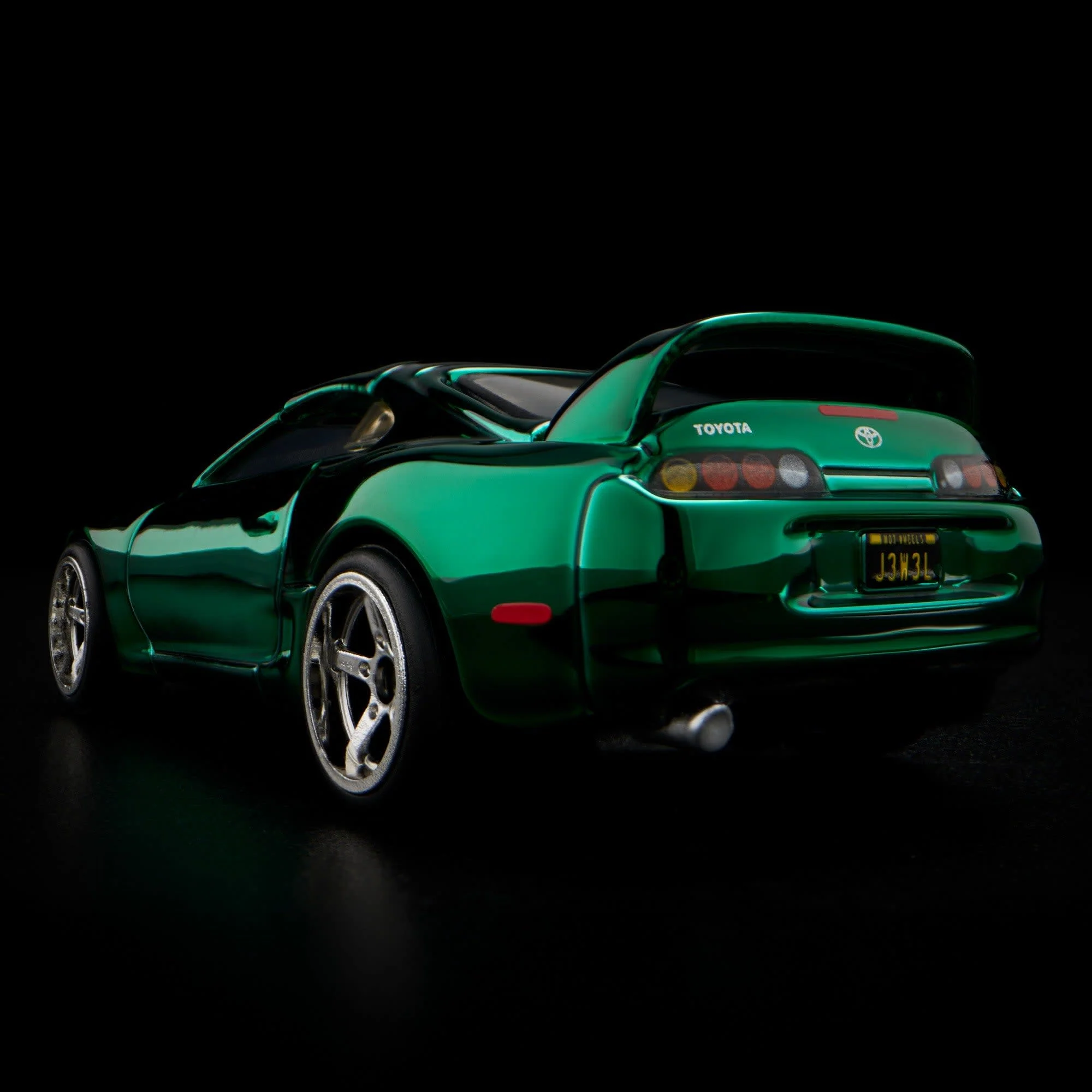 Hot Wheels 2025 RLC Exclusive 1997 Toyota Supra British Racing Green - Image 4