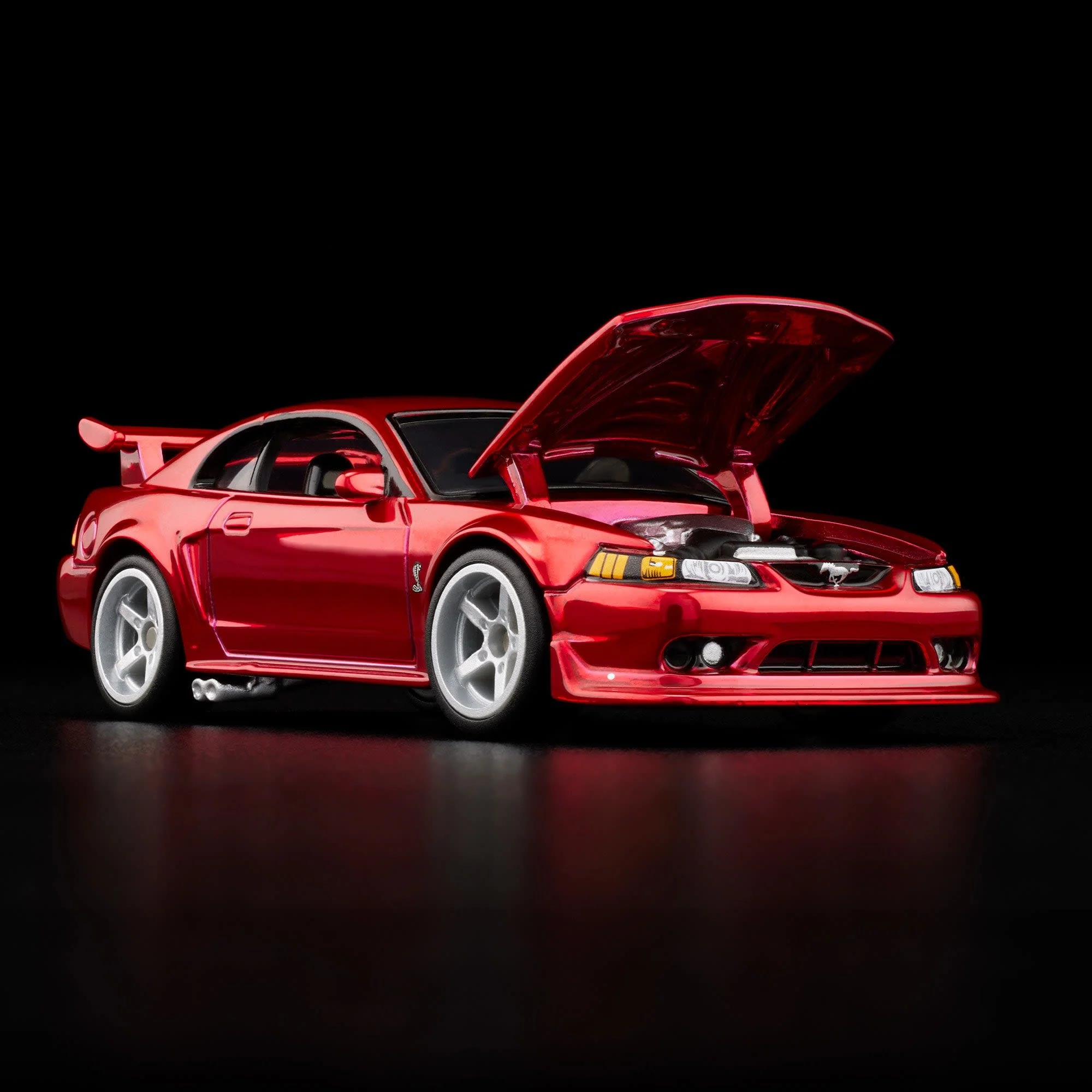 Hot Wheels 2025 RLC Exclusive 2000 Ford Mustang SVT Cobra R bright red - Image 2