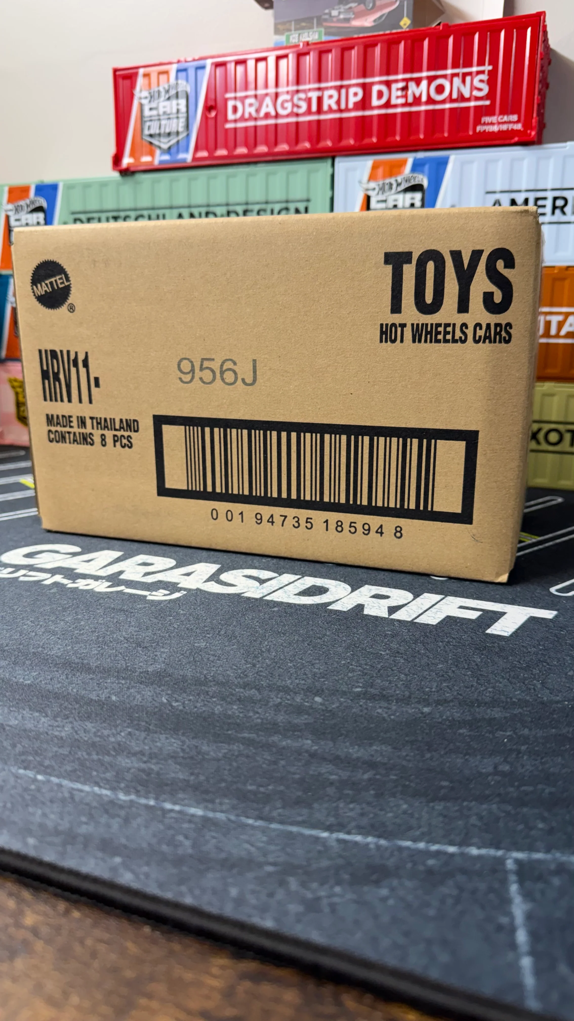 Hot Wheels 2026 Premium F1 Racing - Mix J  (HRV11) - Image 13