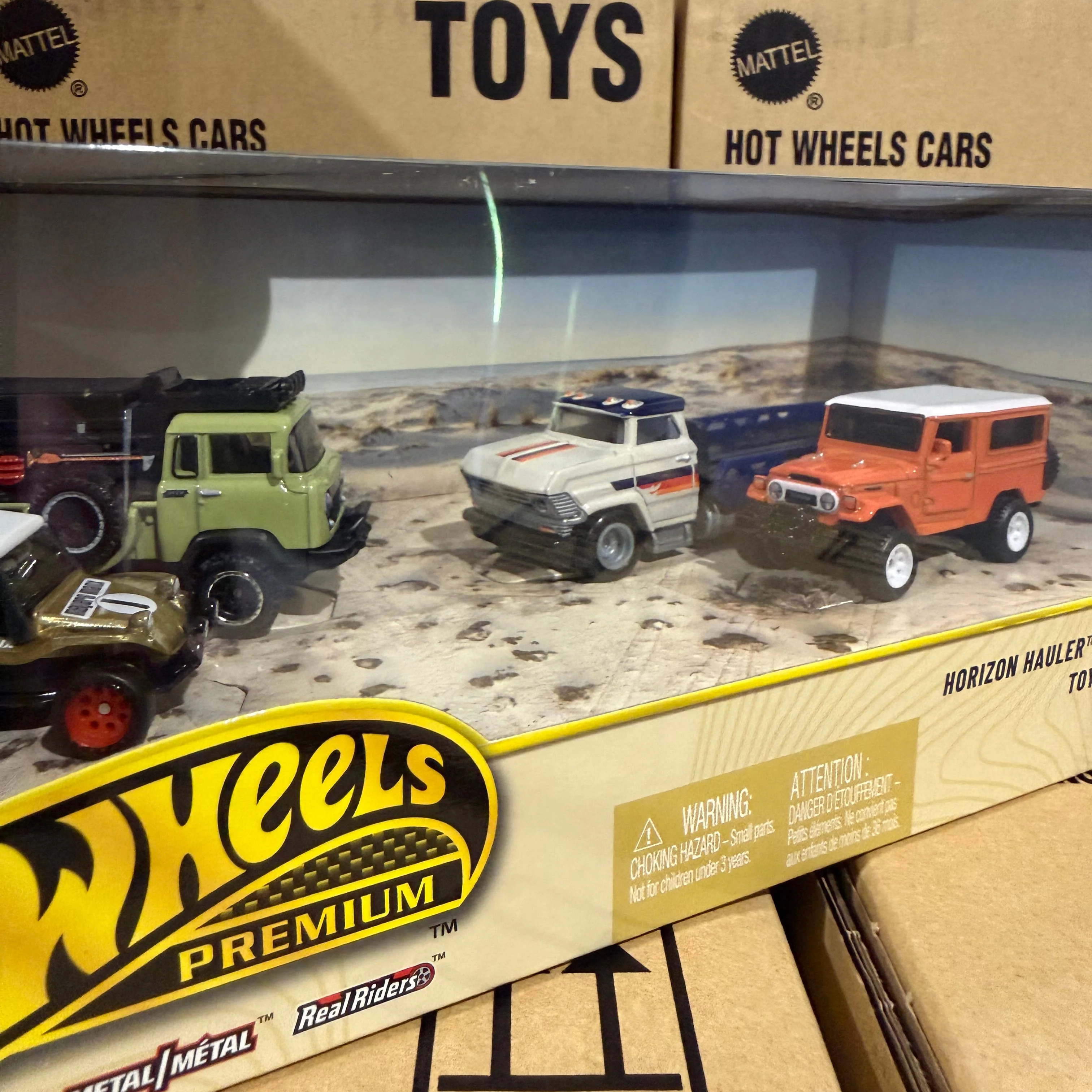 Hot Wheels Premium 2026 Offroad Diorama Box Set GMH39 Mix 1 - Image 3