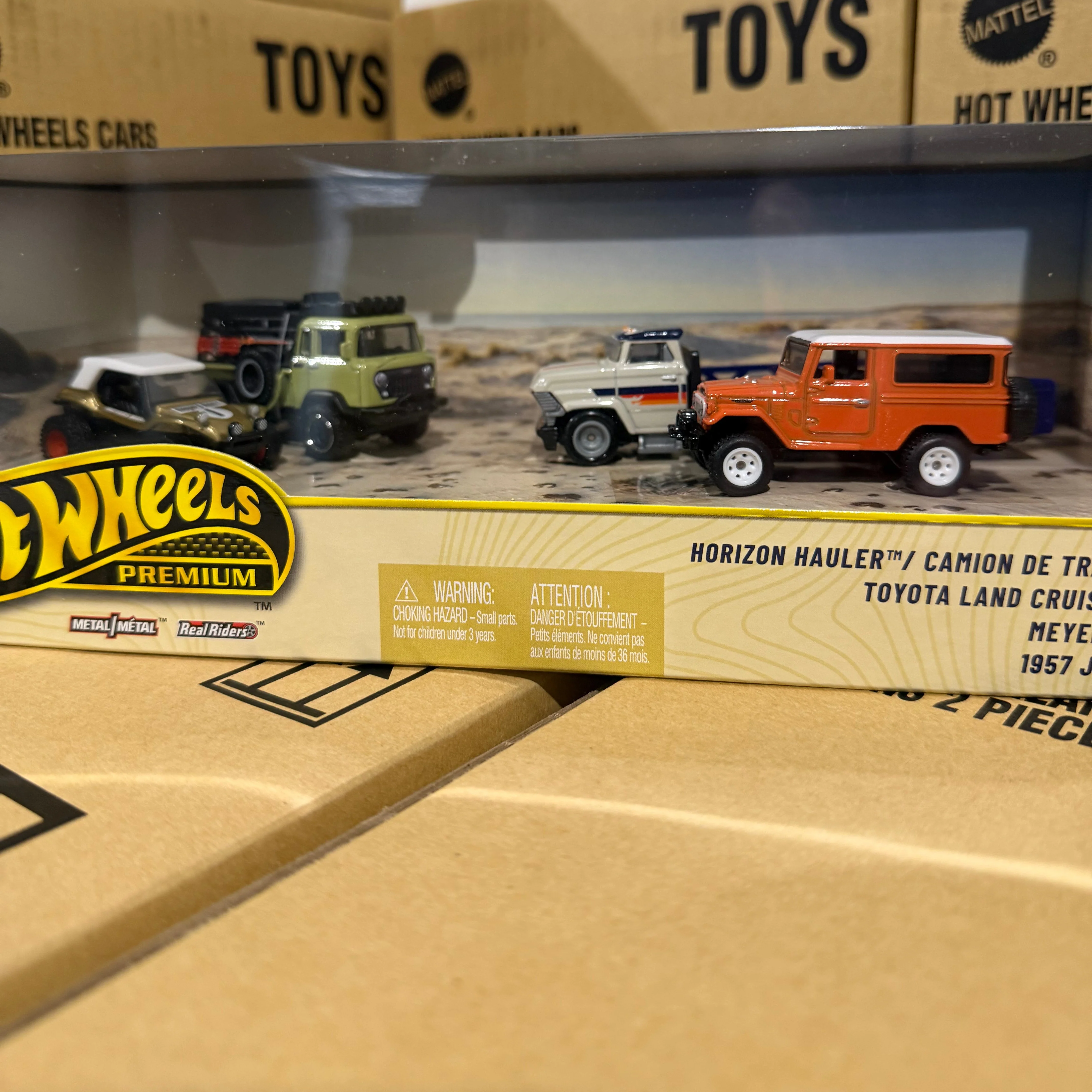 Hot Wheels Premium 2026 Offroad Diorama Box Set GMH39 Mix 1 - Image 4
