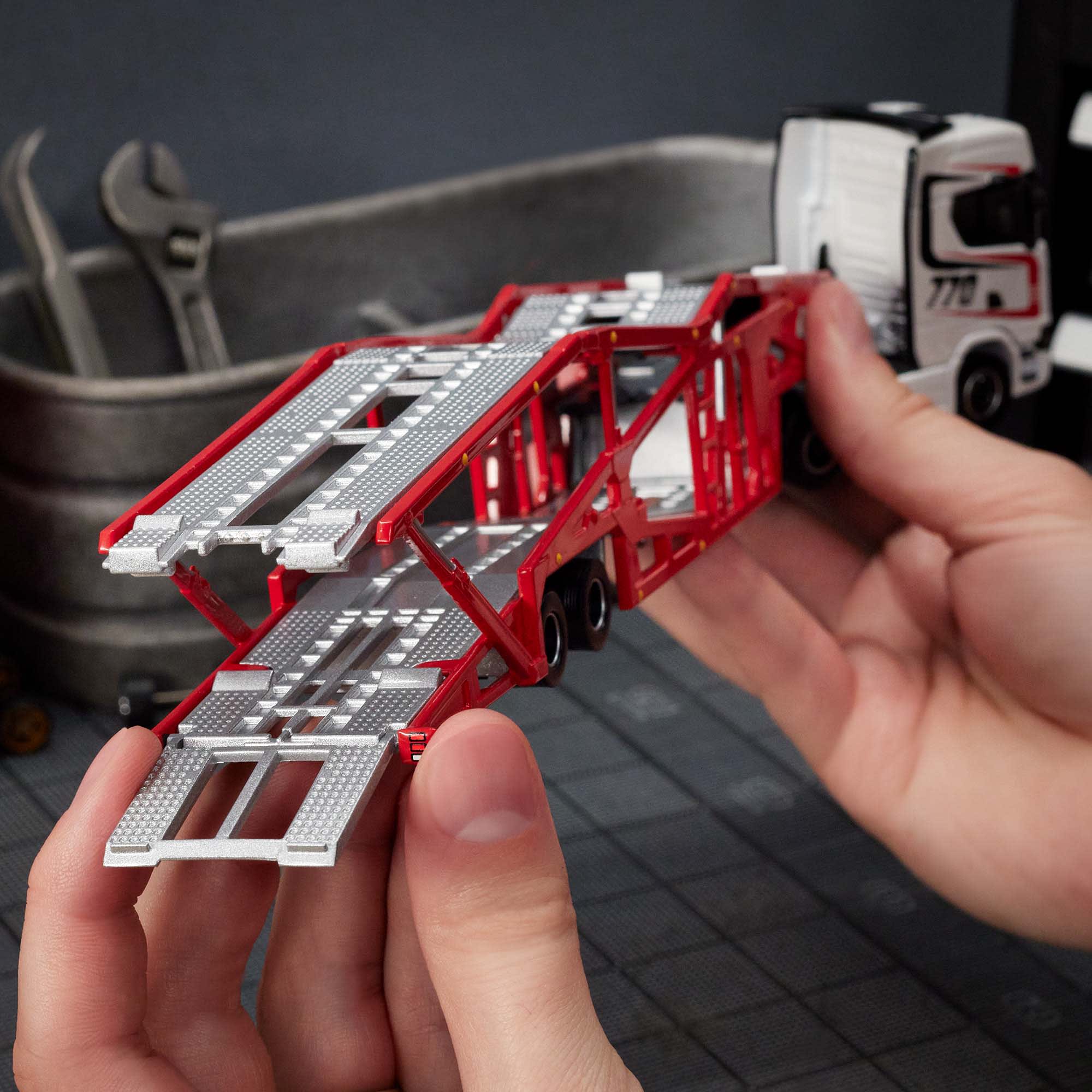 Hot Wheels Elite 64 Scania 770 S - Image 6