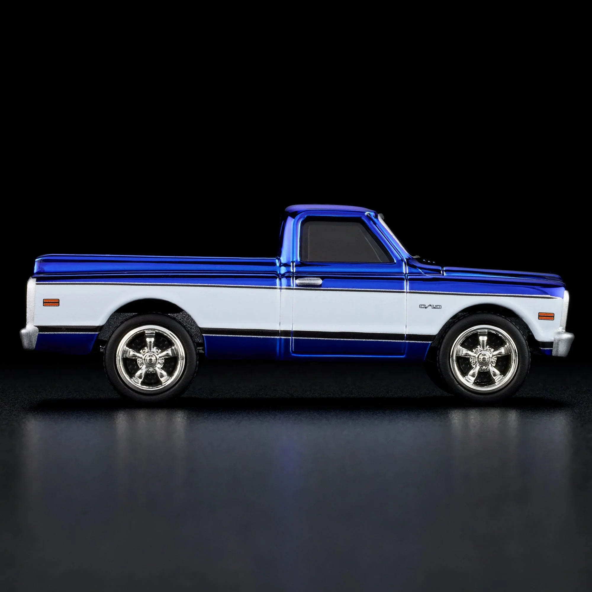 Hot Wheels RLC 1969 Chevy C10 Navy Blue - Image 12
