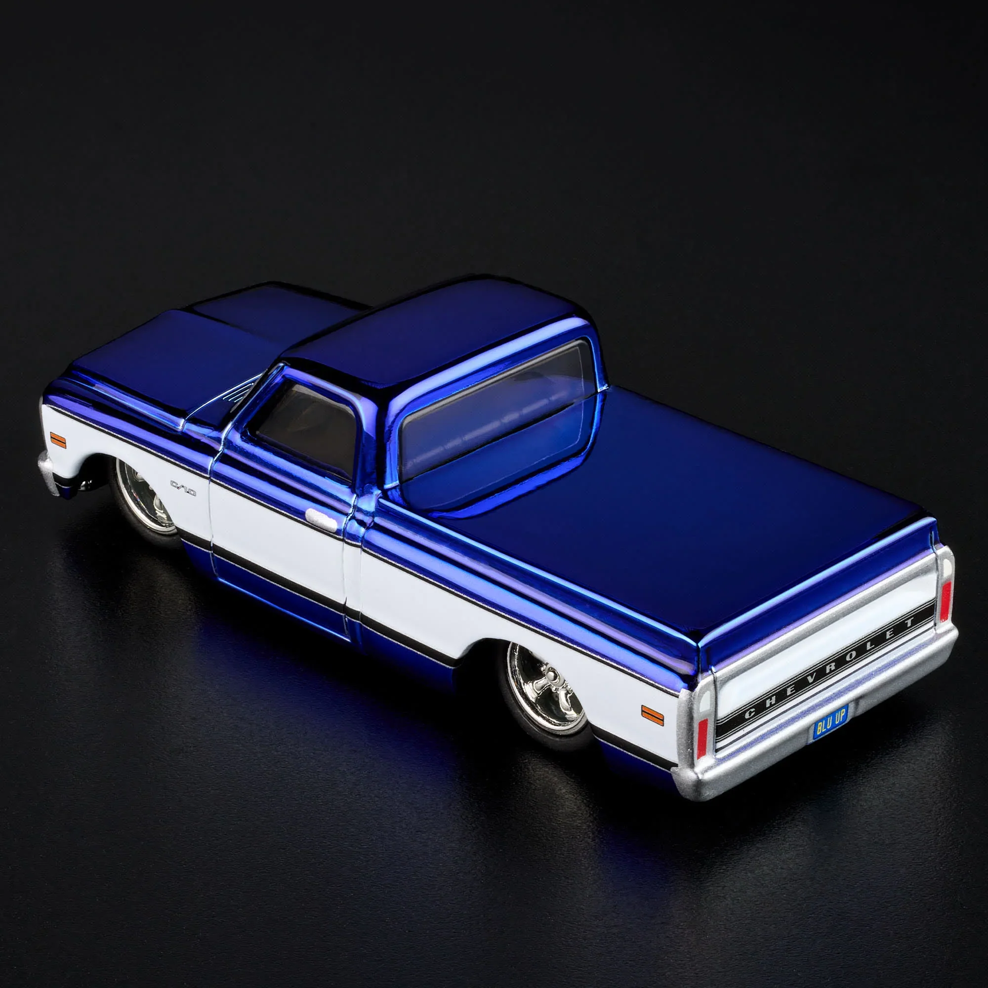 Hot Wheels RLC 1969 Chevy C10 Navy Blue - Image 15