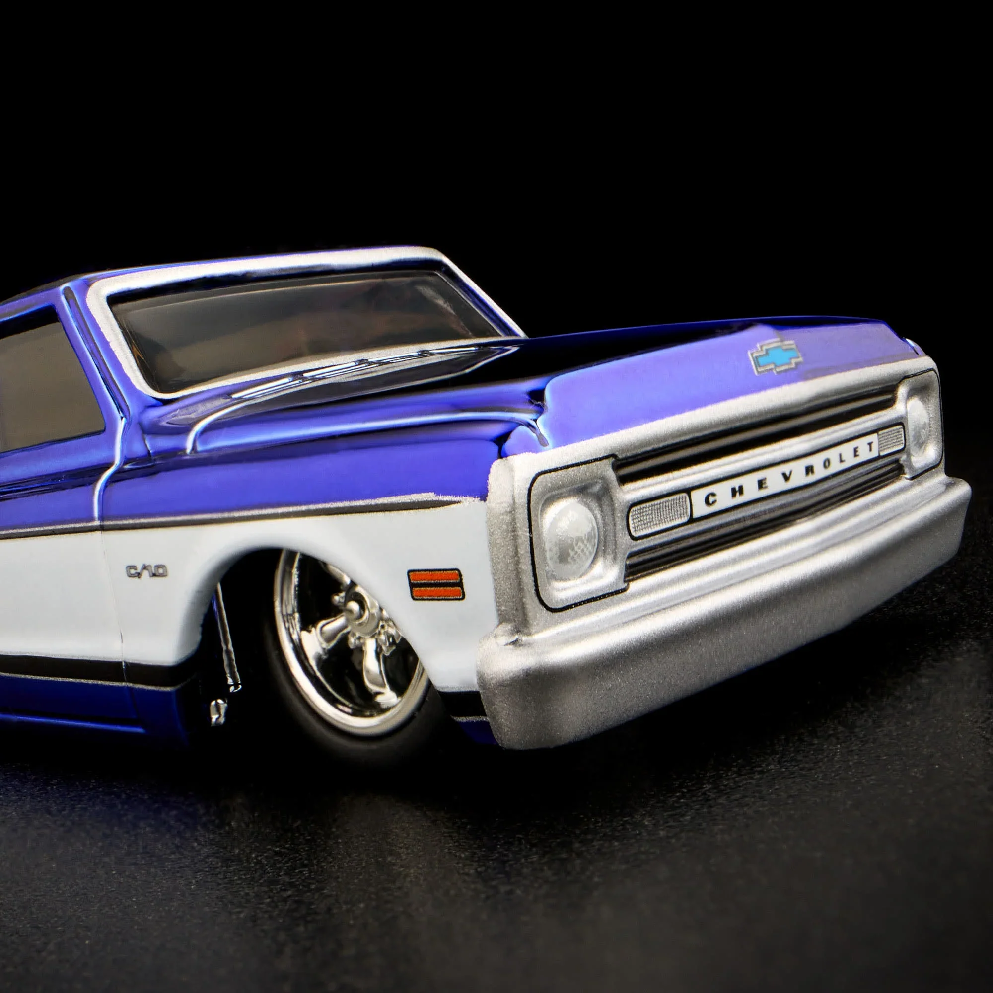 Hot Wheels RLC 1969 Chevy C10 Navy Blue - Image 17
