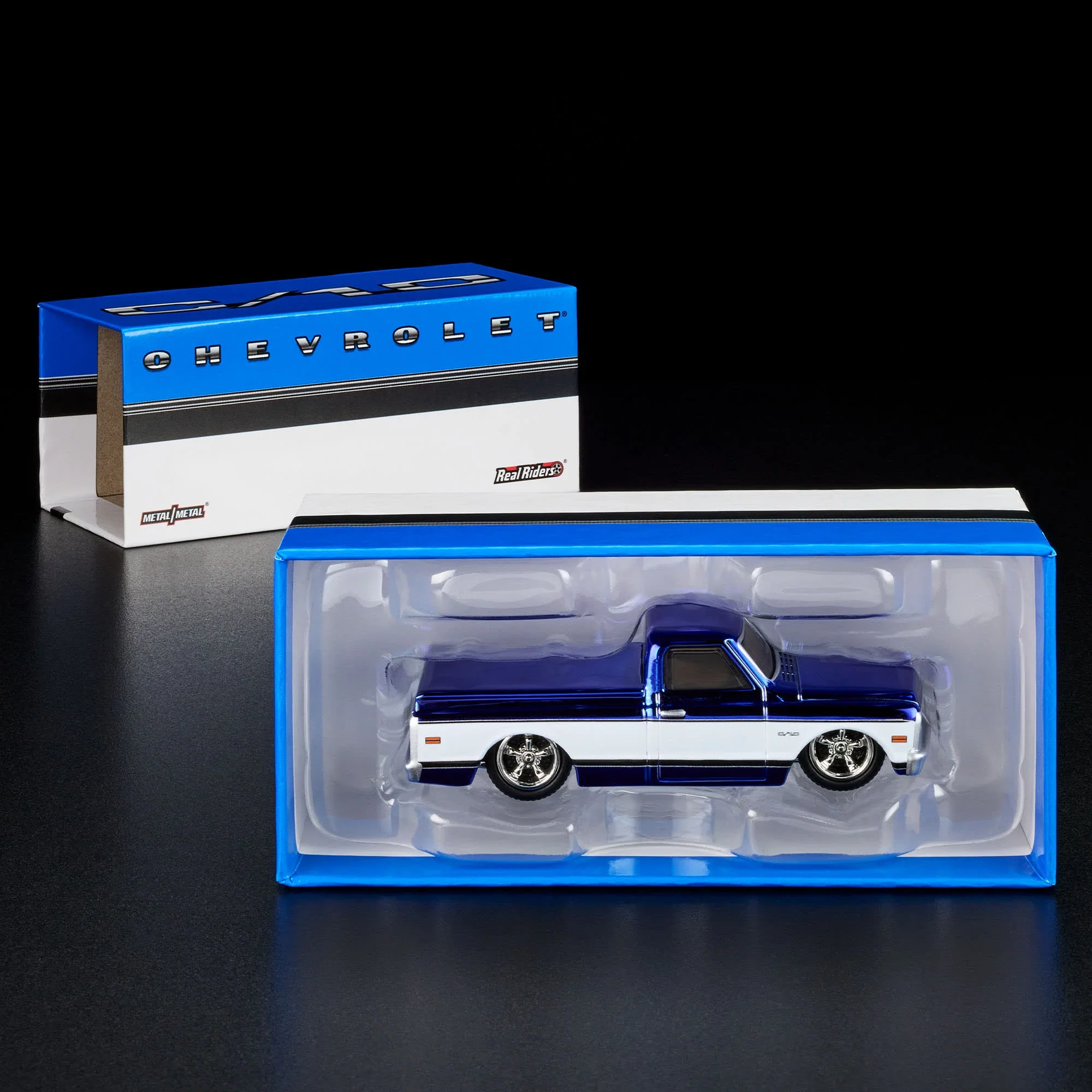 Hot Wheels RLC 1969 Chevy C10 Navy Blue - Image 2