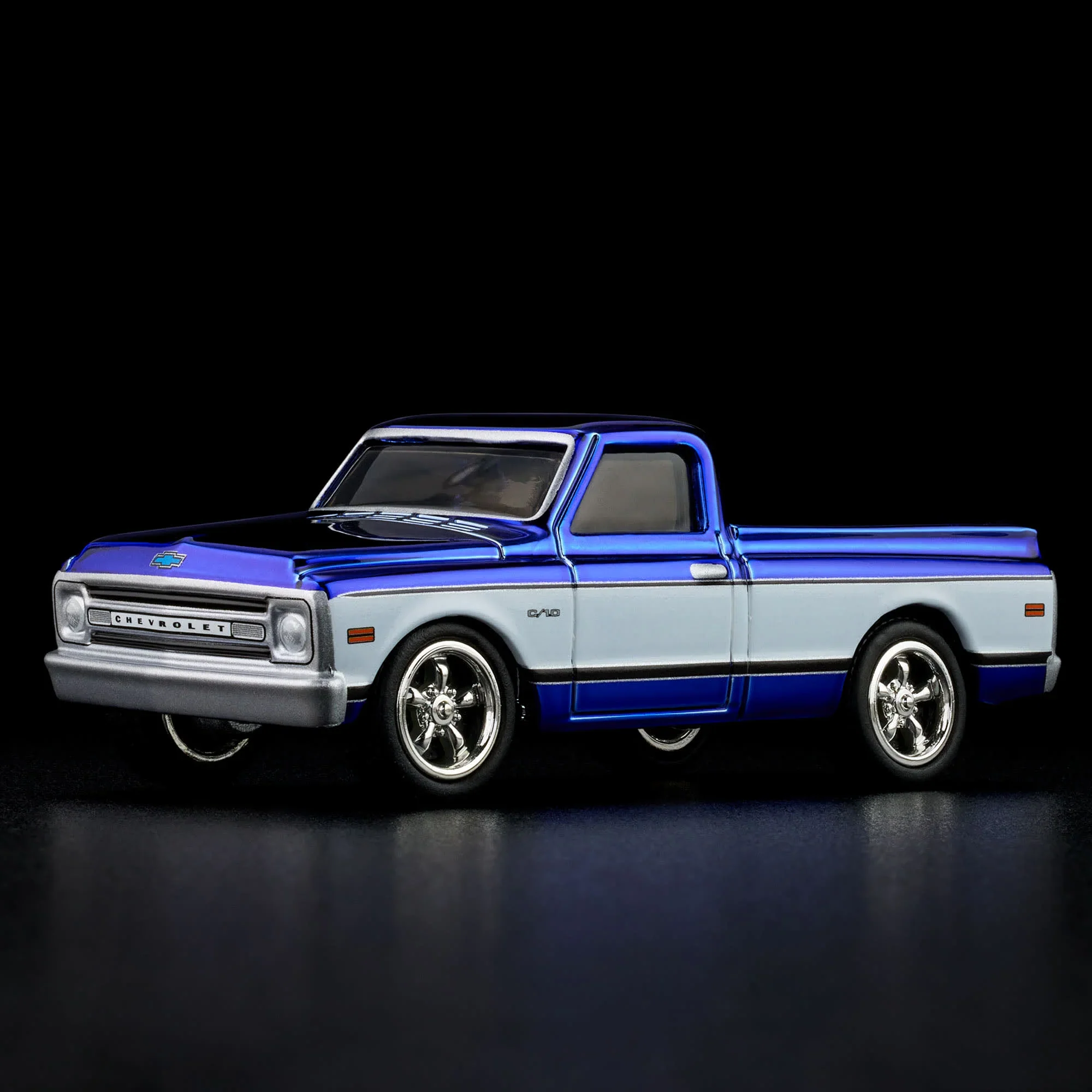 Hot Wheels RLC 1969 Chevy C10 Navy Blue - Image 6