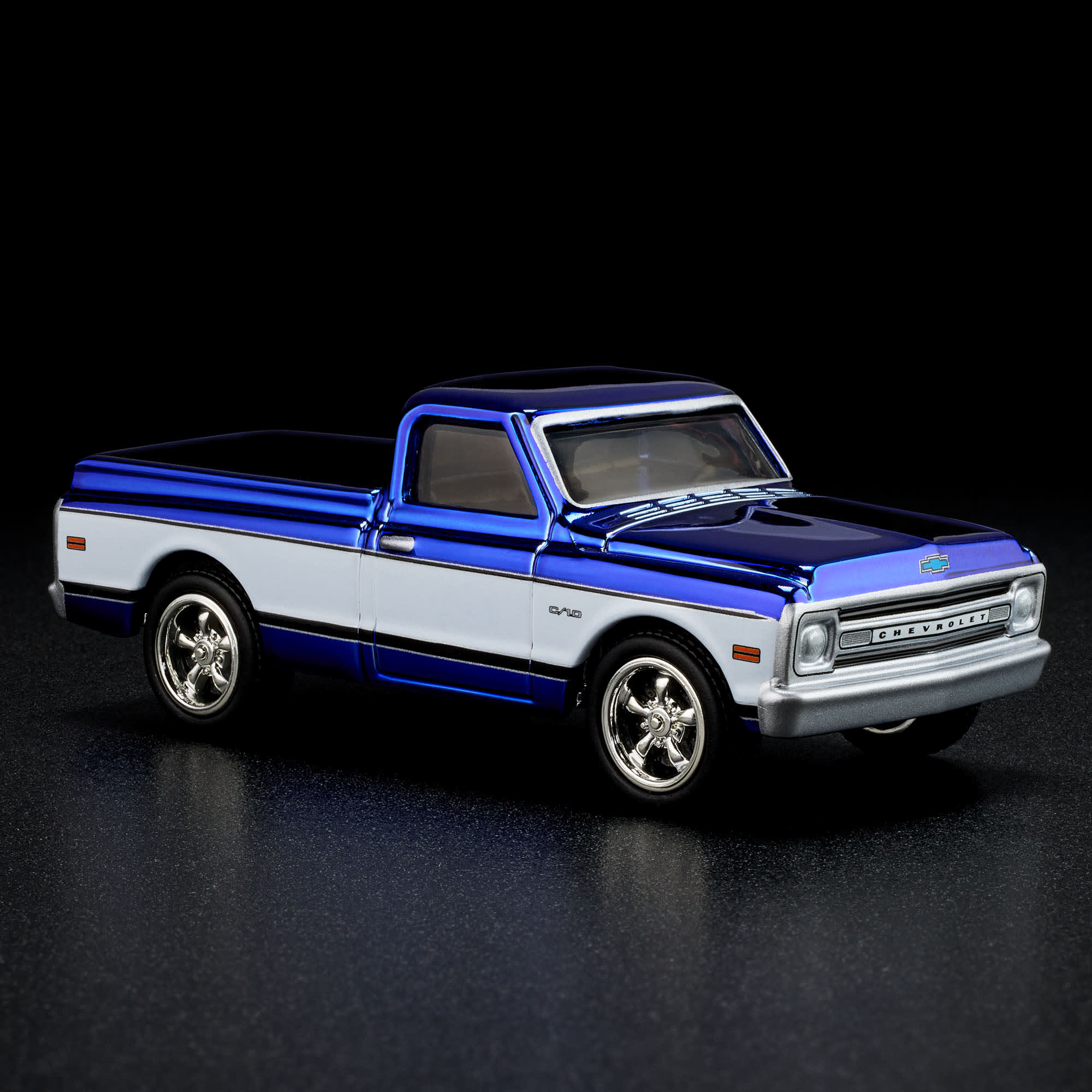 Hot Wheels RLC 1969 Chevy C10 Navy Blue - Image 8
