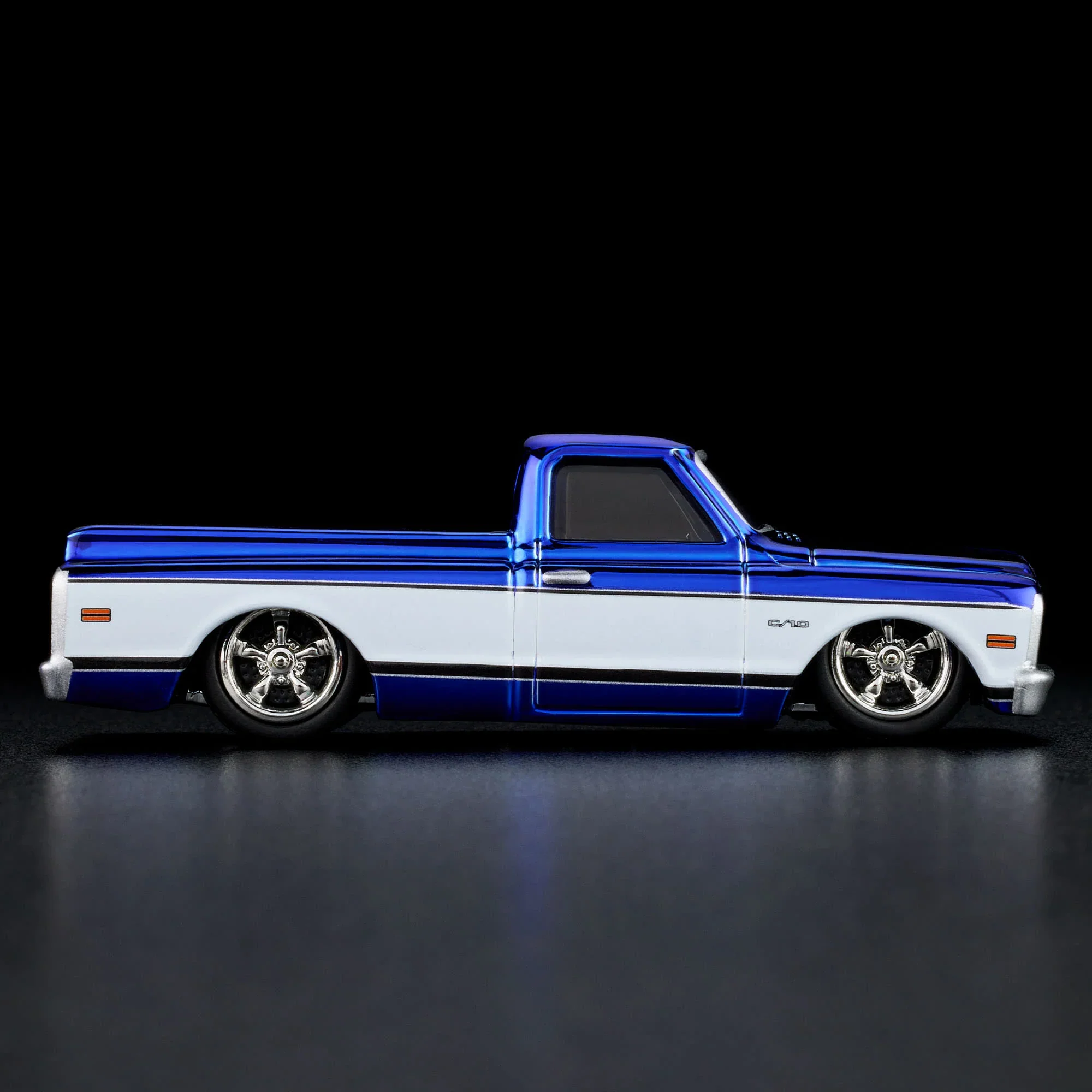 Hot Wheels RLC 1969 Chevy C10 Navy Blue - Image 9
