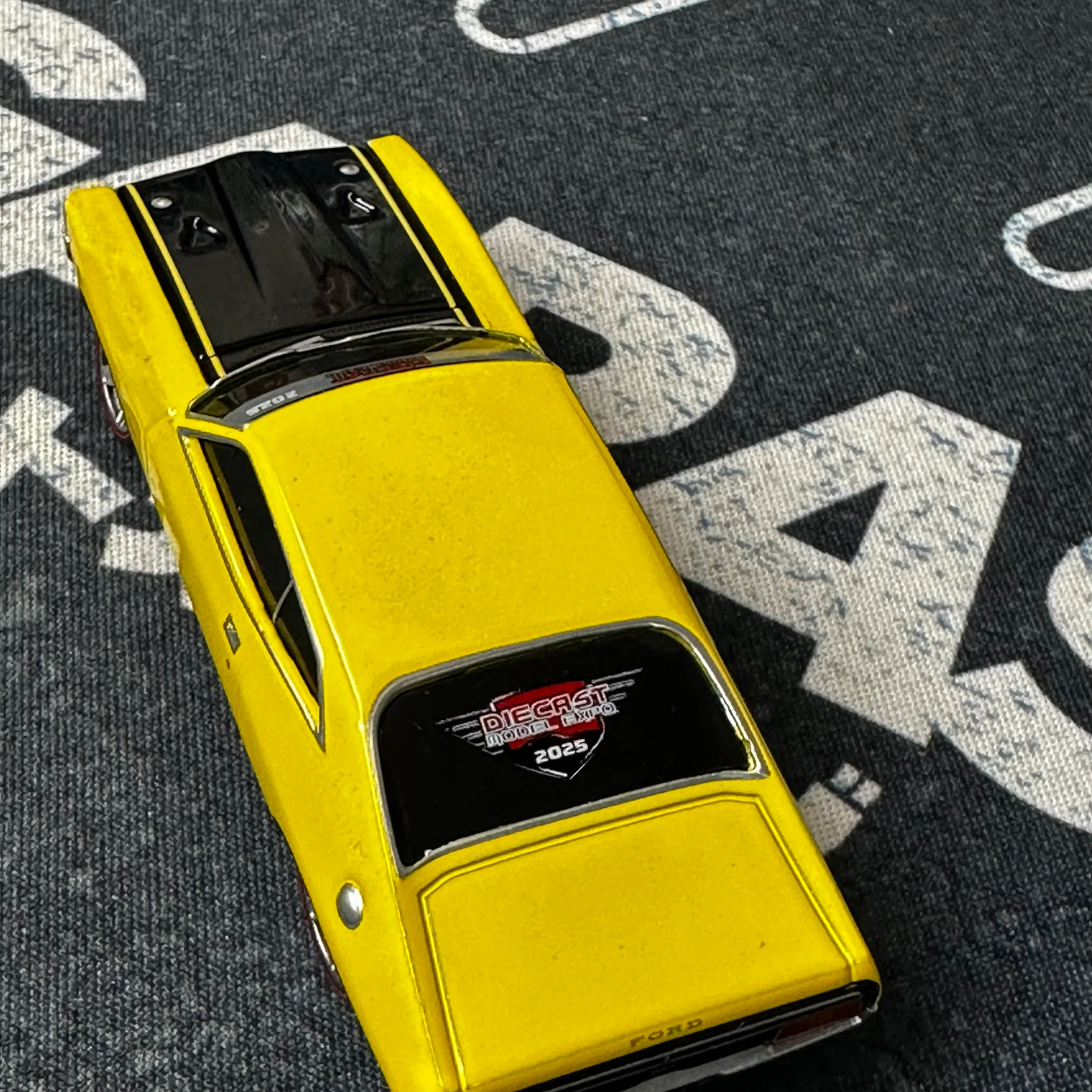 *LOOSE* OZ Wheels 2025 Diecast Model Expo 1972 XA Ford Falcon Coupe GT351  Redbellies - Image 3