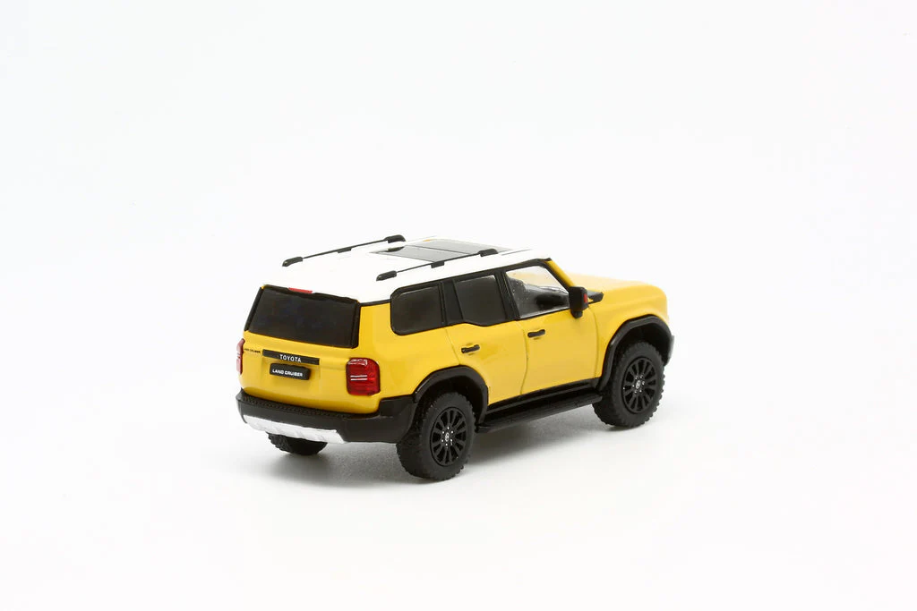 Model 1 Toyota Land Cruiser 250 Trail Dust 1:64 - Image 2