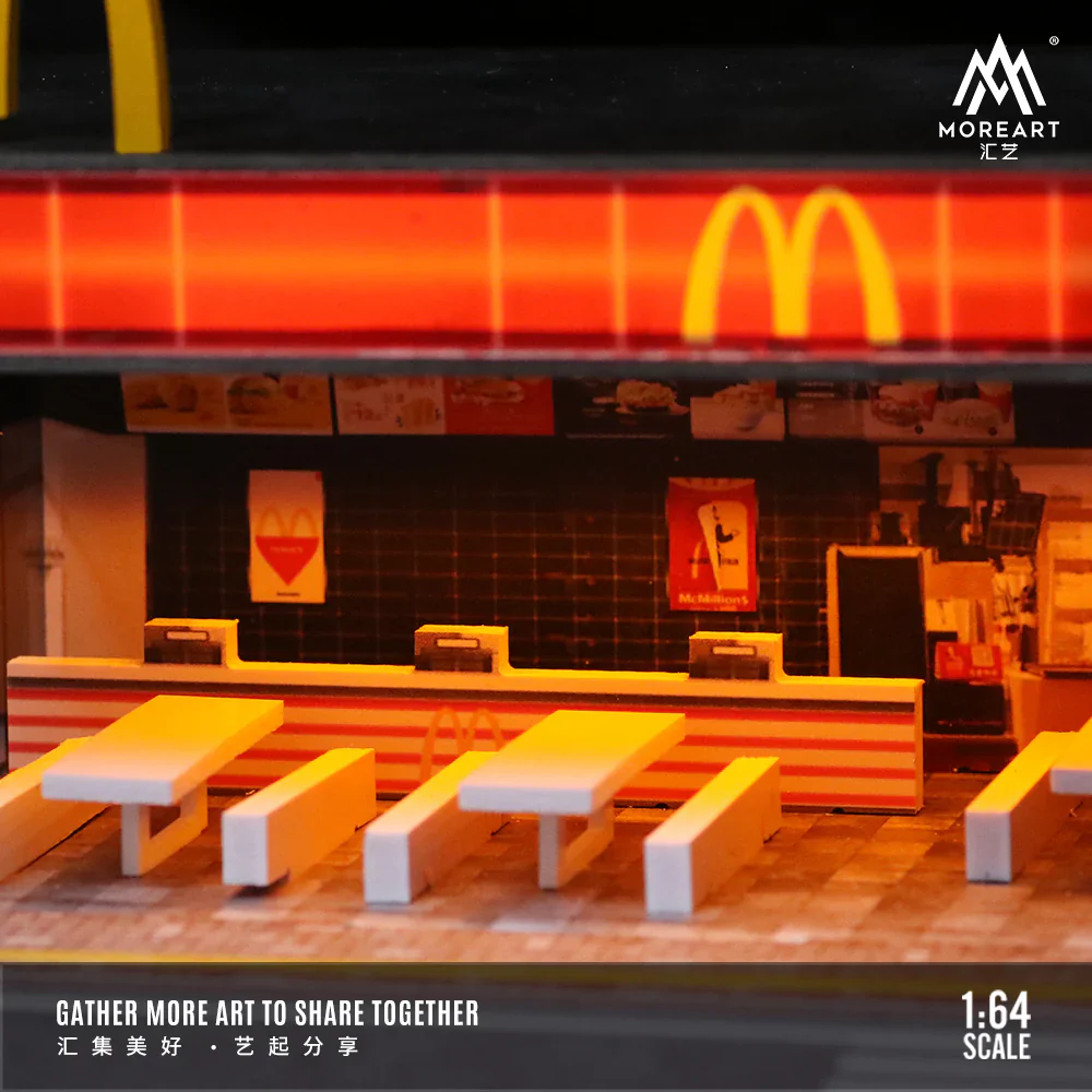 MOREART McDonalds Restaurant Parking Lot Scene 1:64 Diorama with LED Lighting - Image 3