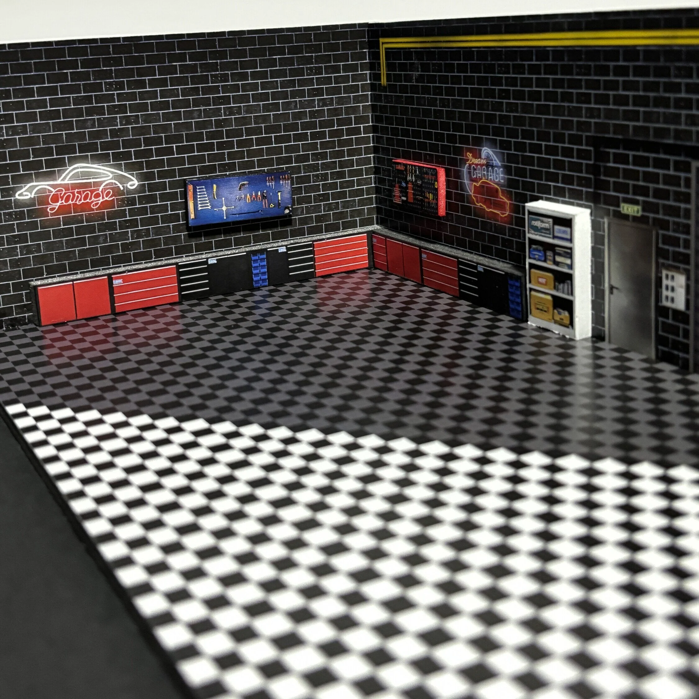 Mr Dioramas Dream Garage Workshop 1:64 Diorama Scene - Image 3