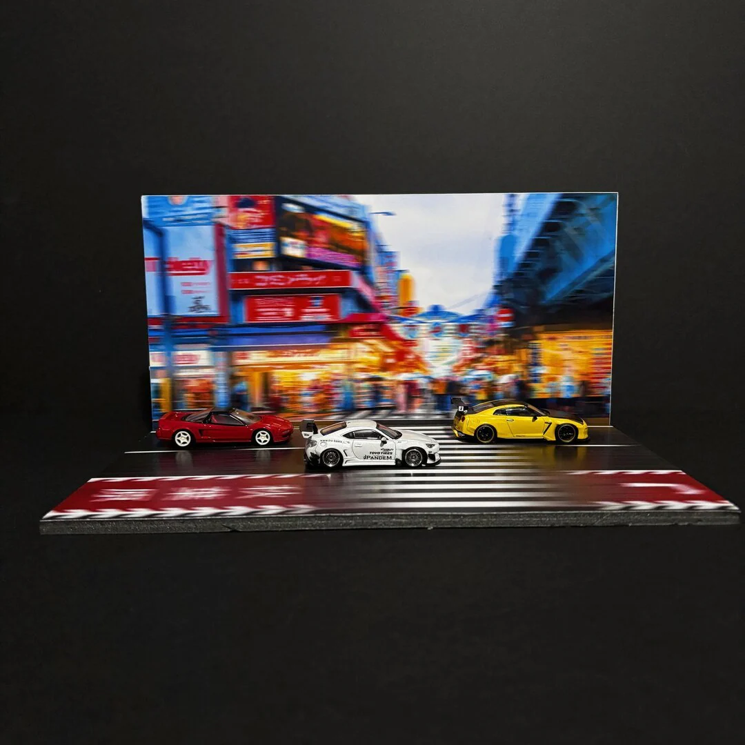 *PREORDER* Mr Dioramas Japan Street Speed Motion Effect 1:64 Diorama Scene - Image 4