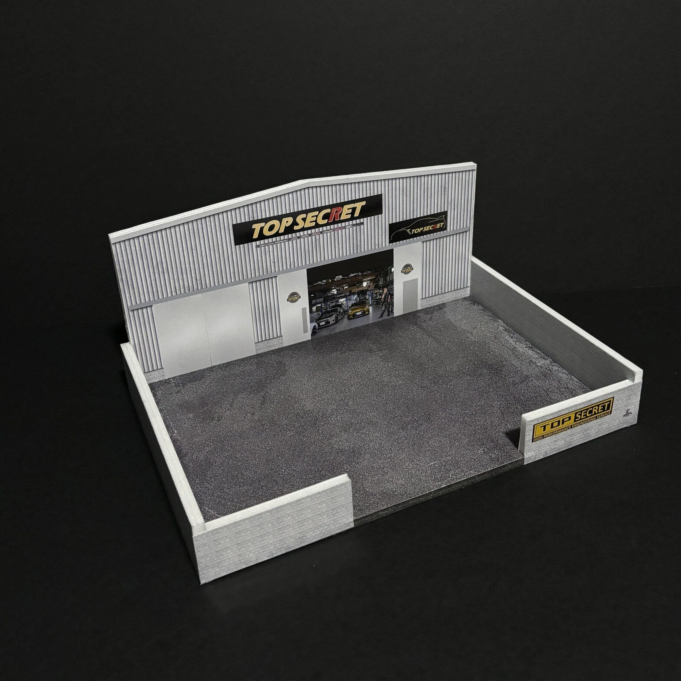 Mr Dioramas Top Secret Garage 1:64 Diorama Scene - Image 3