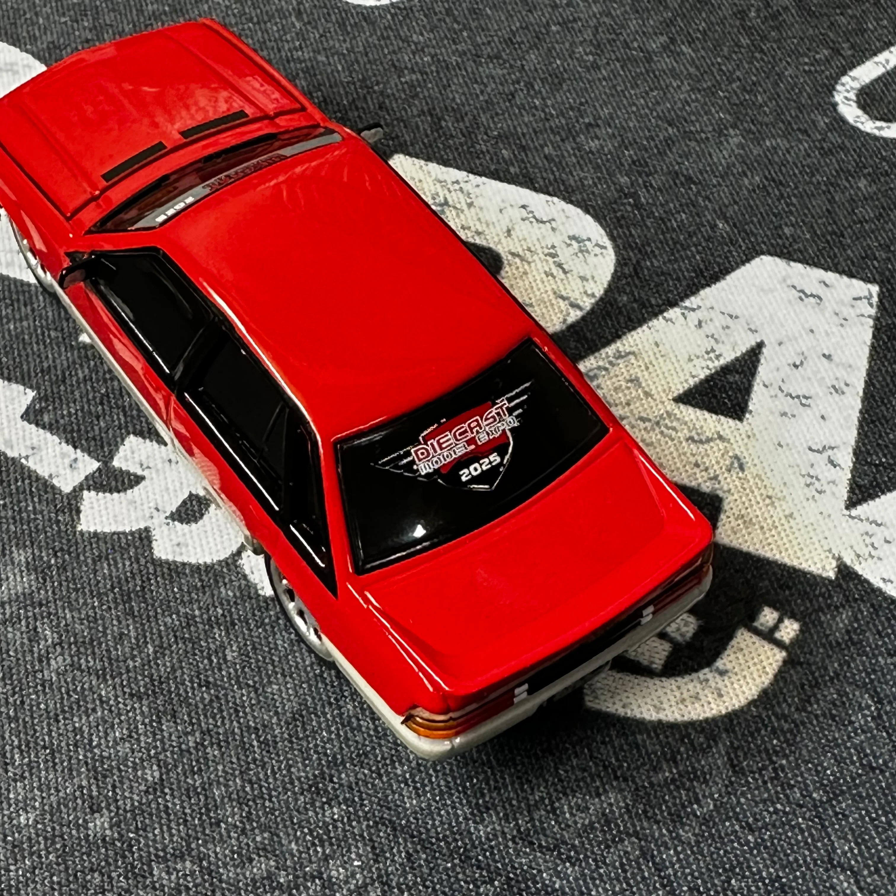 *LOOSE* OZ Wheels 2025 Diecast Model Expo 1985 Holden VK Commodore Redbellies - Image 3