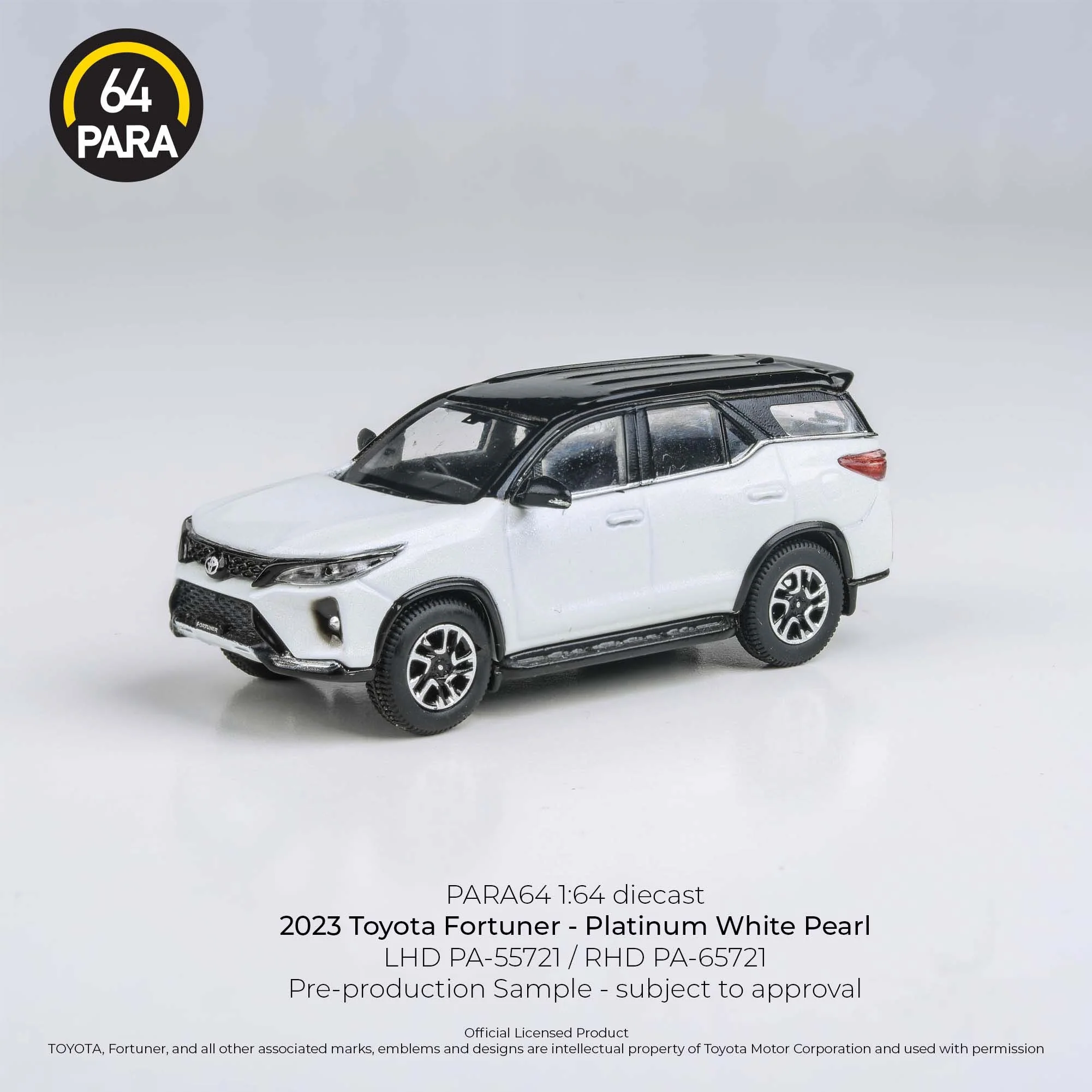 PARA64 1:64 2023 Toyota Fortuna - White Pearl - Image 3