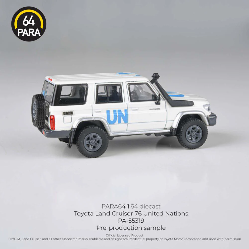 PARA64 Toyota Landcruiser 76 Series Wagon White UN - Image 3